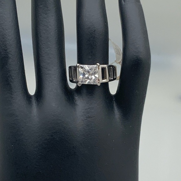 COPY - NEW! Unique large CZ Diamond stainless steel ring - Picture 4 of 10